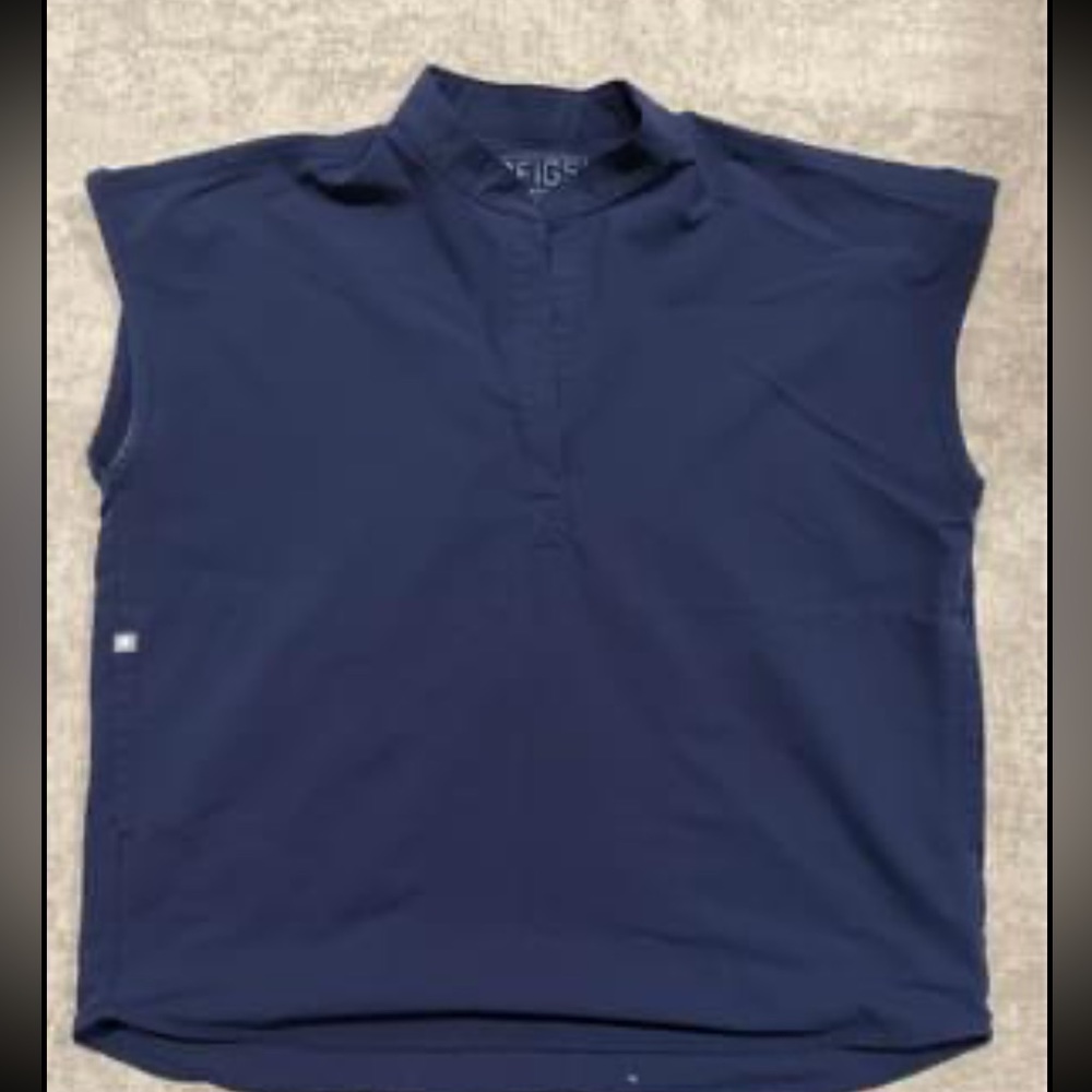 Figs Nagy scrub top